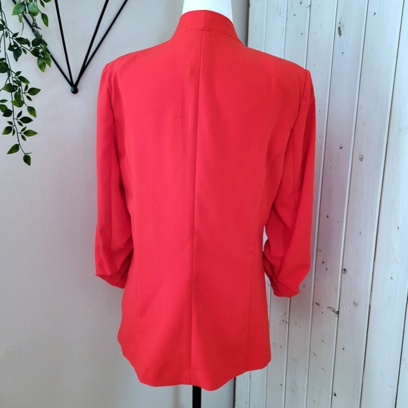 Belle Vere Red Blazer - Picture 6 of 11